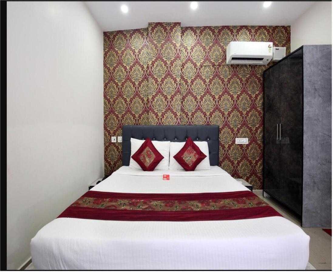 Hotel Cross Road By Wb Inn Unnāo Zewnętrze zdjęcie